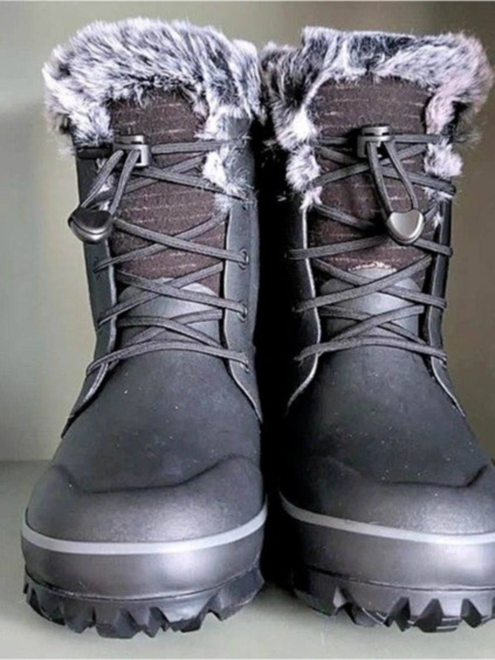 Bogs Kids Arcata II Dash Waterproof Winter Snow Boots Black Size 3 New in Box.